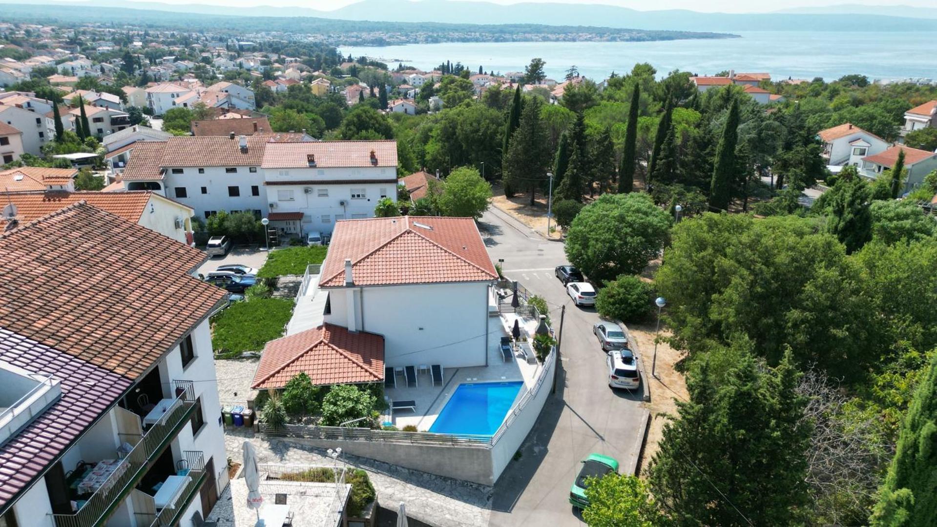 Apartments Pivas Malinska Bagian luar foto