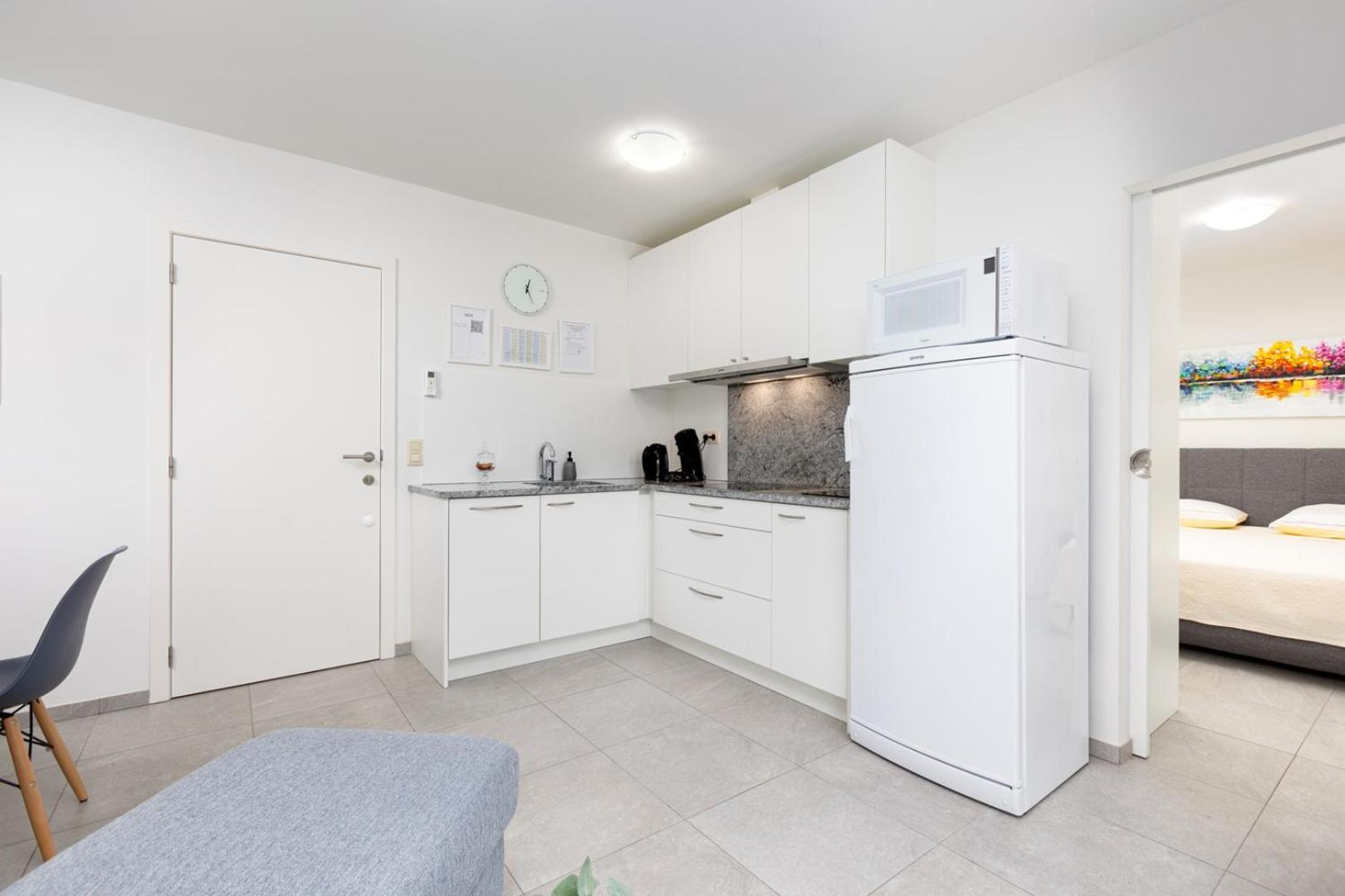 Apartments Pivas Malinska Bagian luar foto